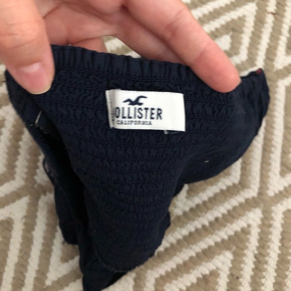 Hollister Floral Top - Picture 3 of 3